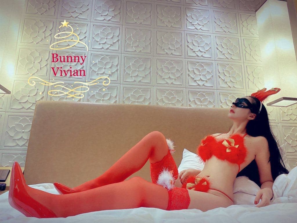 推特极品反差婊----女神爱丝袜的Vivian姐