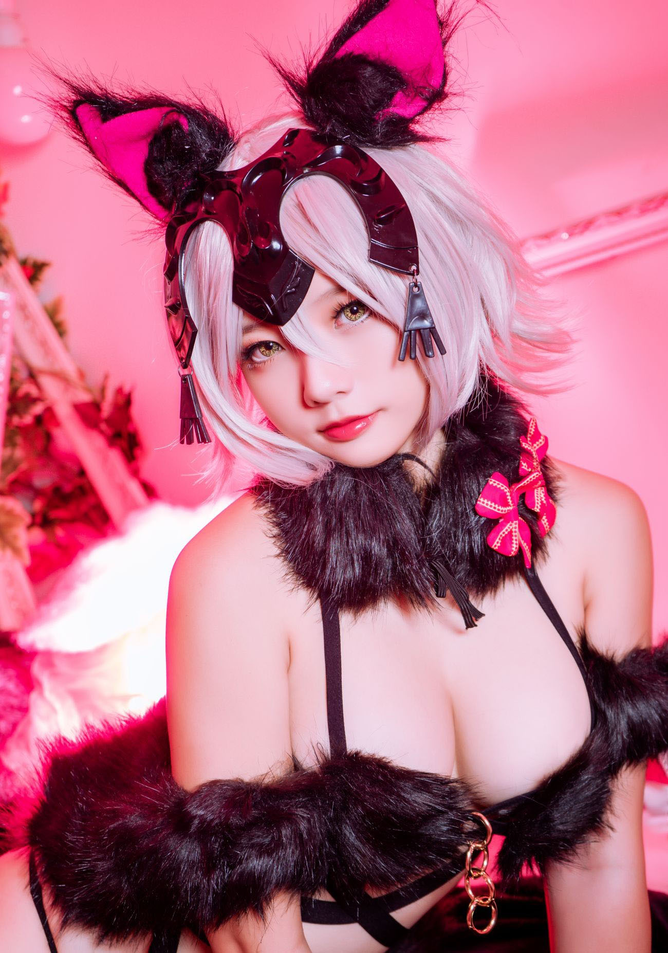 小黑猫 Messie Huang Jeanne Alter Wolf