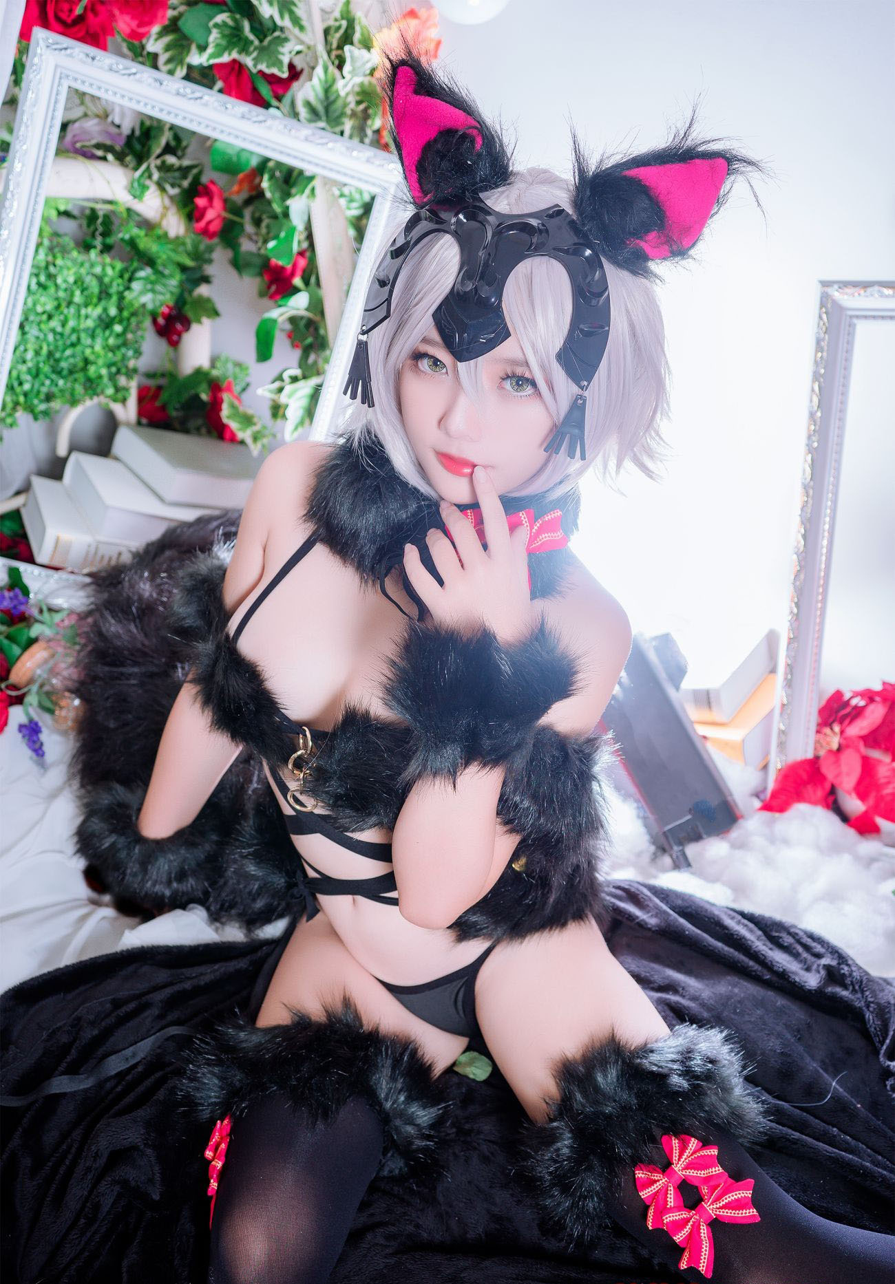 小黑猫 Messie Huang Jeanne Alter Wolf